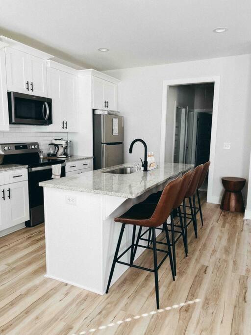 Cozy Coastal Bungalow ไอเพไลกา ภายนอก รูปภาพ